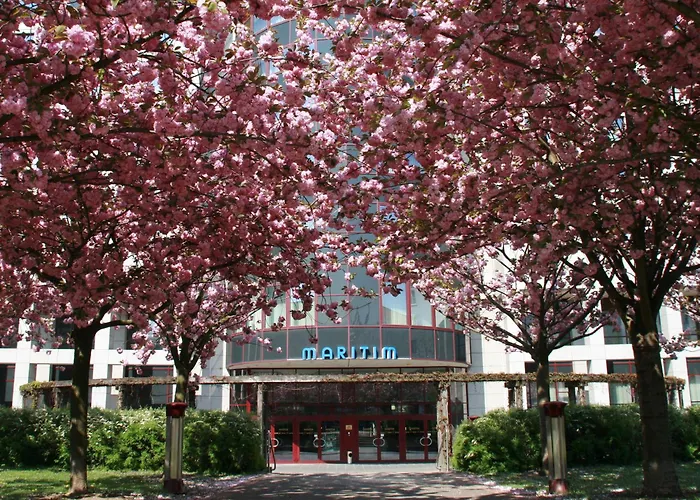 Central hotel: Maritim Hotel Magdeburg